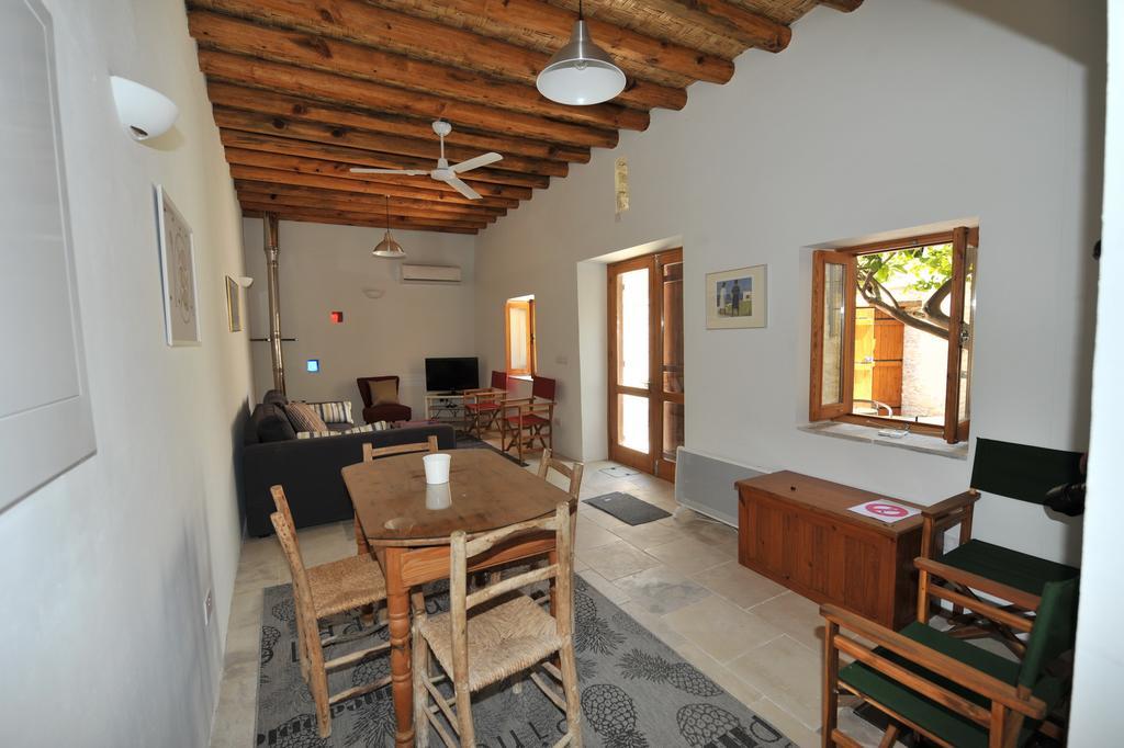 Отель Annis House Lefkara Экстерьер фото